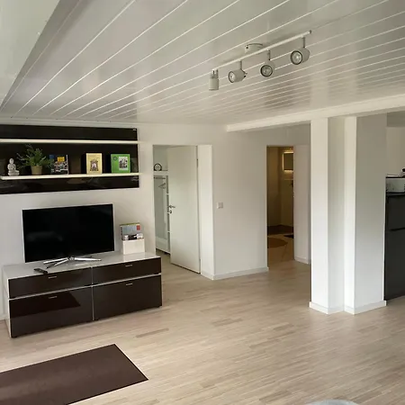 Extraschoen - Souterrain Lindau (Bodensee)